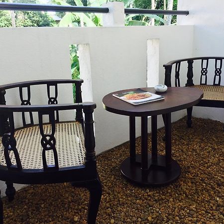 Holiday Nest Bed & Breakfast Wadduwa Bagian luar foto